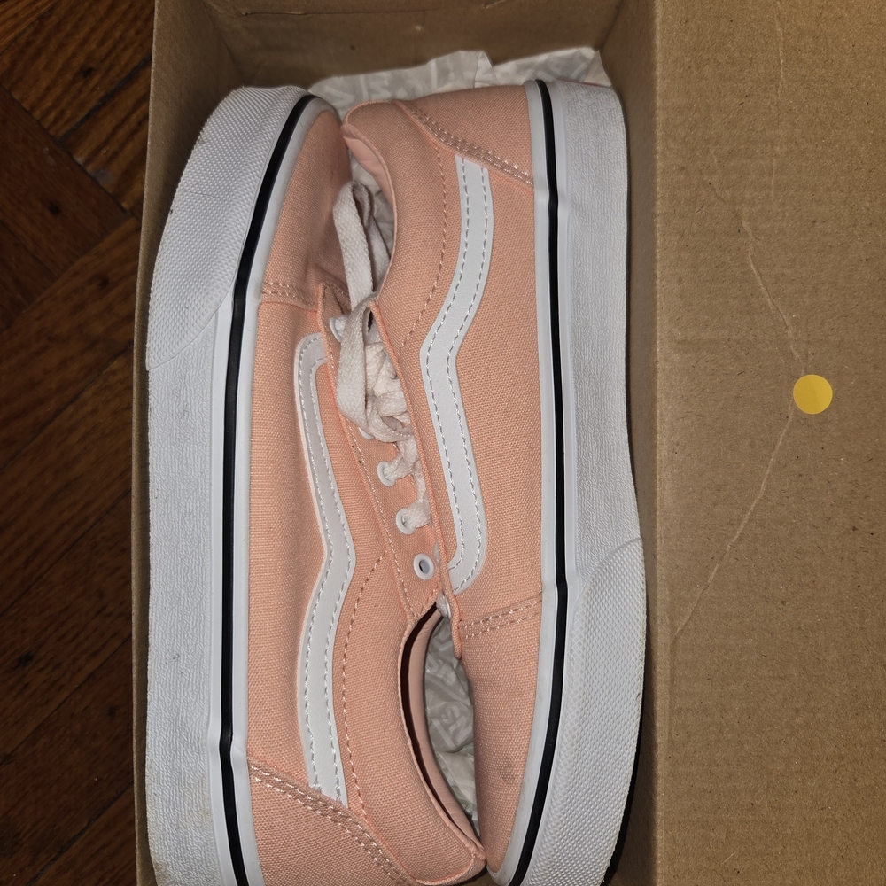 Kids Vans Canvas Sneakers in Tropical Peach